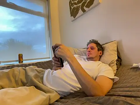 shyandchilling online show from 10/20/25, 04:40