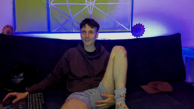 Snapshot of Dioniso_guy8 chatting on 12/22/25, 11:24 Dioniso guy8 online show from 12/22/25, 11:24