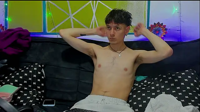 Snapshot of Dioniso_guy8 chatting on 02/18/26, 07:10 Dioniso guy8 online show from 02/18/26, 07:10