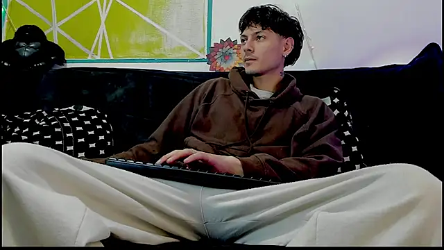 Dioniso guy8 online show from 03/10/26, 06:57