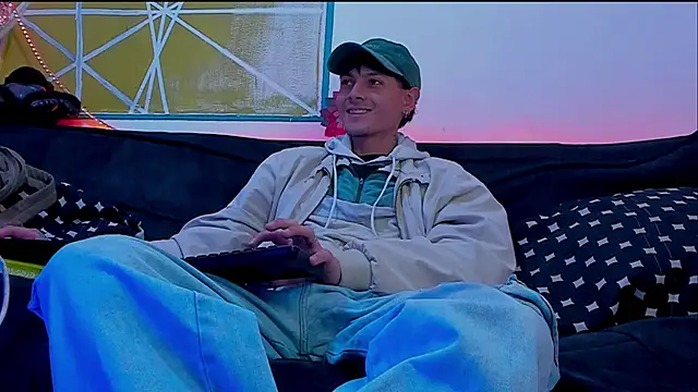 Dioniso guy8 online show from 04/02/26, 09:01