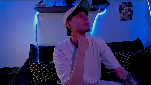 Dioniso guy8 online show from 04/16/26, 10:23