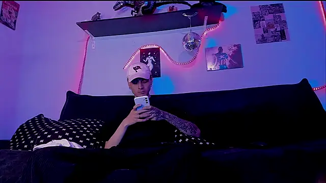 Dioniso guy8 online show from 04/17/26, 09:29