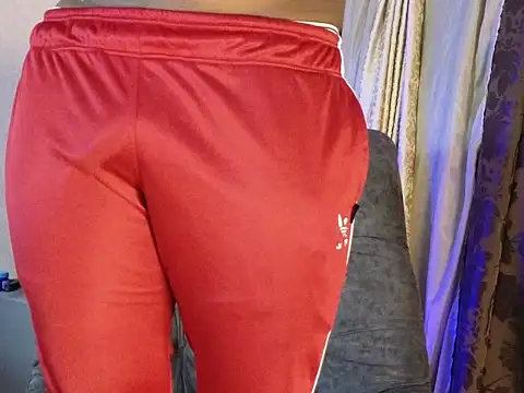 Snapshot of BenjaminCol_ chatting on 09/08/25, 10:42 BenjaminCol online show from 09/08/25, 10:42