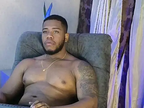 Snapshot of BenjaminCol_ chatting on 10/17/25, 01:09 BenjaminCol online show from 10/17/25, 01:09