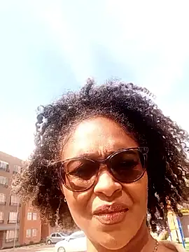 BiiancaEstradaa online show from 02/06/26, 07:28