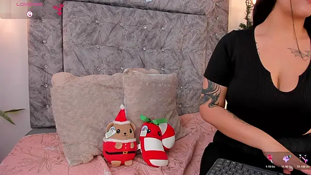 Seraphyne666 online show from 11/21/25, 07:23