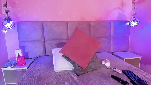 Lushi Love online show from 12/15/25, 01:43