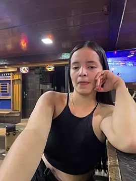 Mia jhoonson online show from 02/04/26, 02:17