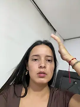 Mia jhoonson online show from 04/02/26, 10:29