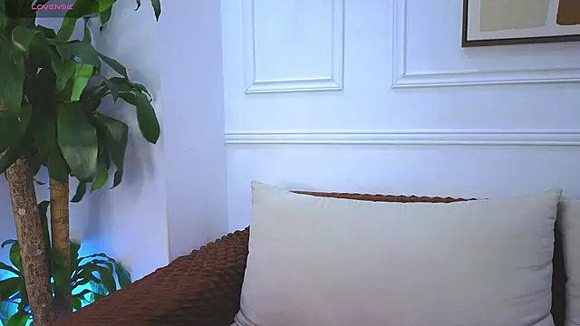 Snapshot of Naim_Bennetsex chatting on 05/30/26, 06:38 Naim Bennetsex online show from 05/30/26, 06:38