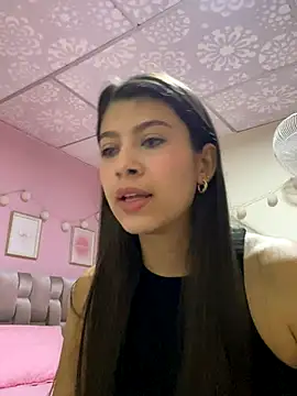 Lenapink19 online show from 09/28/25, 04:01