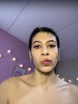 Lenapink19 online show from 05/04/26, 01:34