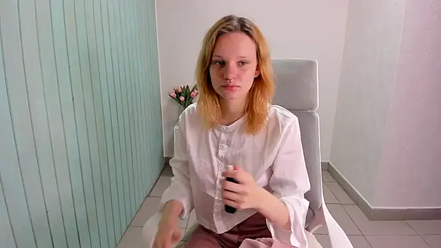 Elieiza xo online show from 09/11/25, 05:07