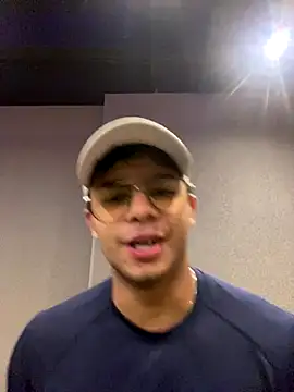 Snapshot of jayd_muscle chatting on 11/04/25, 08:30 jayd muscle online show from 11/04/25, 08:30