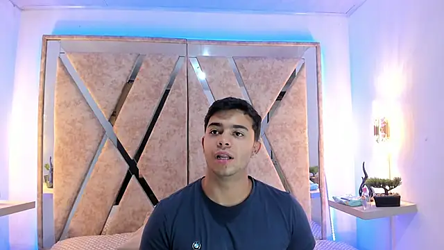 Snapshot of jayd_muscle chatting on 11/26/25, 04:24 jayd muscle online show from 11/26/25, 04:24