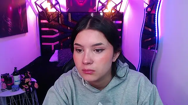 Natalie loffreda online show from 05/15/26, 07:54