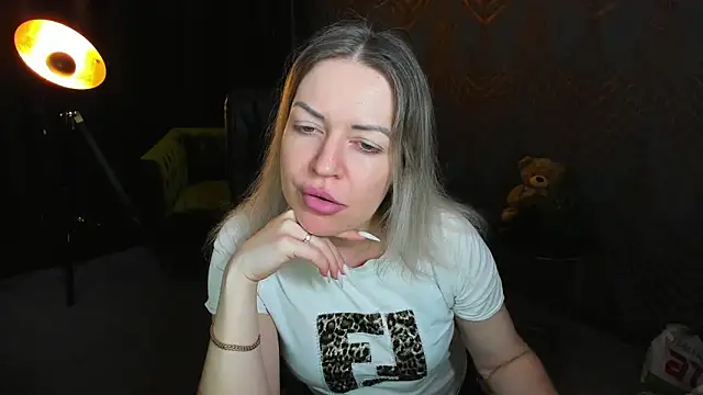 Anna Snows online show from 03/29/26, 05:13