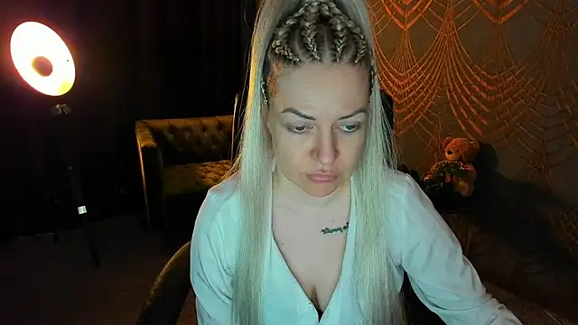 Anna Snows online show from 04/10/26, 05:34