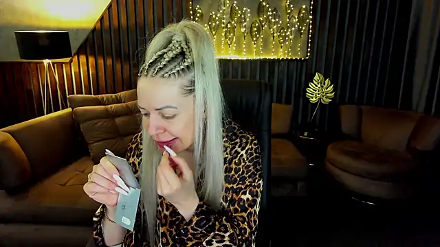 Anna Snows online show from 04/11/26, 05:23