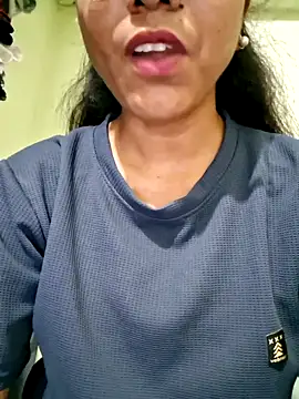 Snapshot of Telugu___Sexygirl___Naidu chatting on 04/27/26, 04:32 Telugu Sexygirl Naidu online show from 04/27/26, 04:32