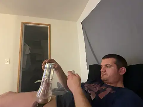 Snapshot of cumitted chatting on 11/18/25, 01:55 cumitted online show from 11/18/25, 01:55