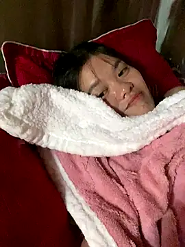 PhanHaa online show from 11/16/25, 02:22