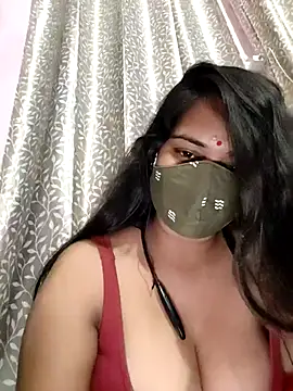 Snapshot of Riya_hot12 chatting on 11/14/25, 03:49 Riya hot12 online show from 11/14/25, 03:49