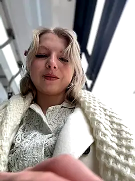 EveLittleSinner online show from 10/02/25, 08:54