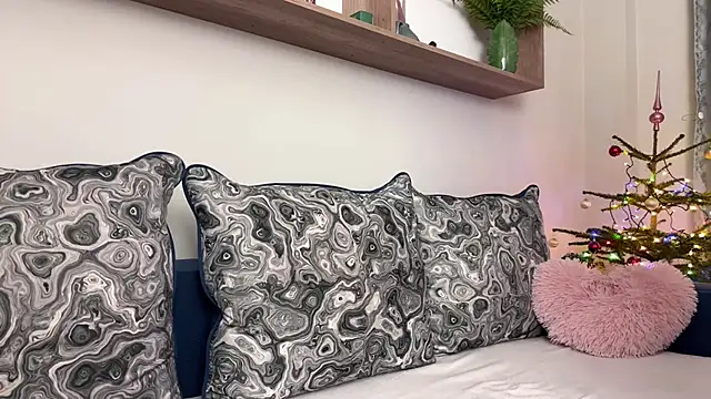 maria and alex online show from 12/29/24, 04:51