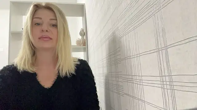 Blondie xoxoxo online show from 09/26/25, 10:52