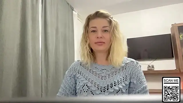 Blondie xoxoxo online show from 10/10/25, 07:29