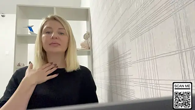 Blondie xoxoxo online show from 10/17/25, 06:49