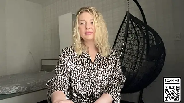 Blondie xoxoxo online show from 05/26/26, 11:39