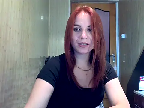 Kisa26311 online show from 10/31/25, 09:10