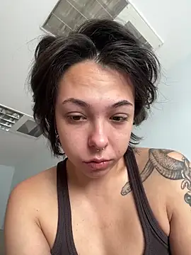 Snapshot of Kitty5348 chatting on 10/18/25, 08:37 Kitty5348 online show from 10/18/25, 08:37