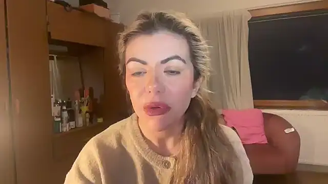 Snapshot of princess17 chatting on 03/02/26, 08:59 princess17 online show from 03/02/26, 08:59