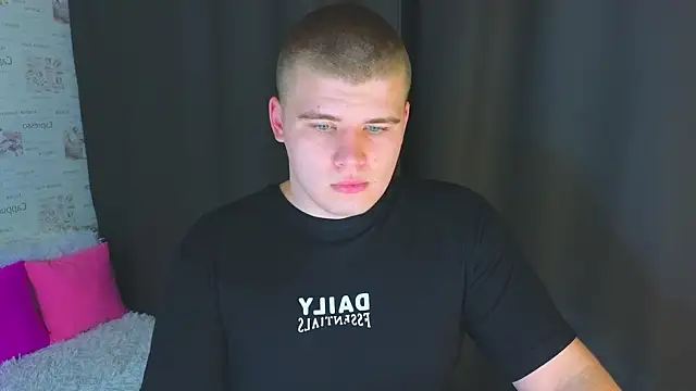 kittenmurr online show from 10/07/25, 03:53