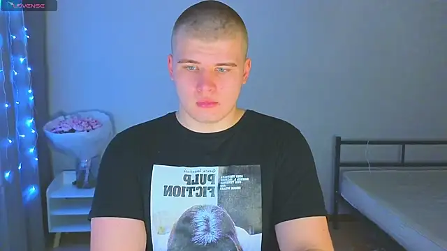 kittenmurr online show from 11/06/25, 08:32