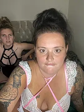 Charsworld online show from 10/24/25, 06:04