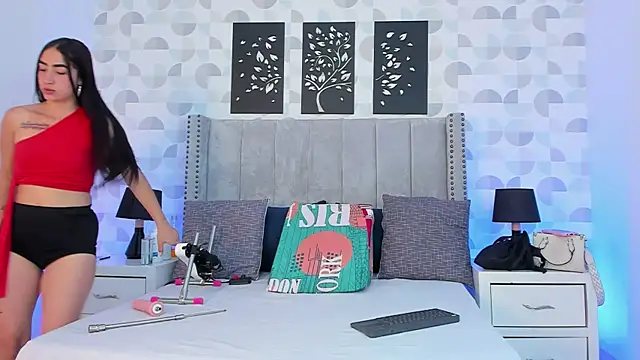 natasha moreno online show from 09/12/25, 12:38