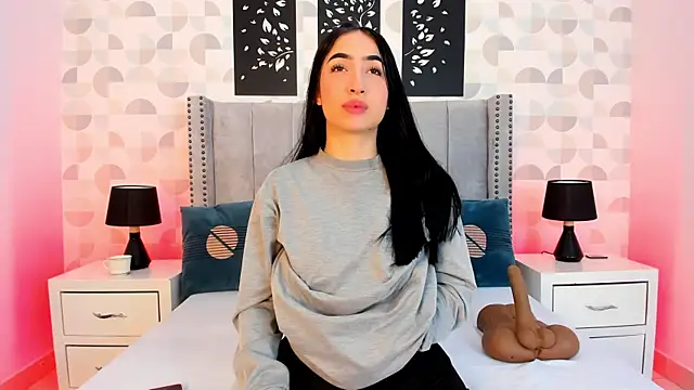 natasha moreno online show from 02/10/26, 12:20