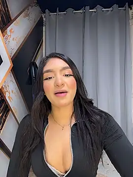 Snapshot of jenn_fit chatting on 02/06/26, 04:39 jenn fit online show from 02/06/26, 04:39