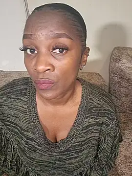 Yummychoklit online show from 07/12/26, 03:47