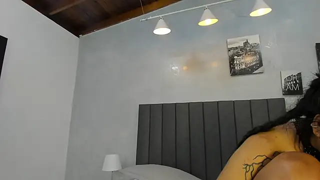 Snapshot of violet_and_myers chatting on 09/26/25, 11:42 violet and myers online show from 09/26/25, 11:42