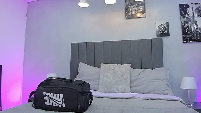 Snapshot of violet_and_myers chatting on 10/30/25, 11:11 violet and myers online show from 10/30/25, 11:11