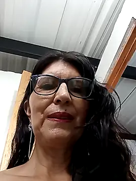 Snapshot of swity_foster chatting on 09/11/25, 12:38 swity foster online show from 09/11/25, 12:38