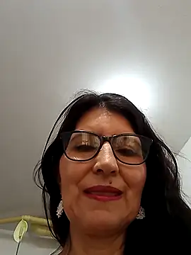 Snapshot of swity_foster chatting on 09/17/25, 12:18 swity foster online show from 09/17/25, 12:18