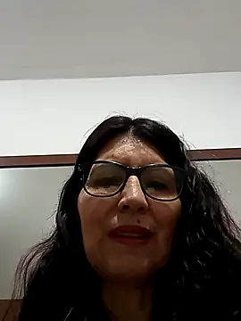 Snapshot of swity_foster chatting on 10/17/25, 08:39 swity foster online show from 10/17/25, 08:39