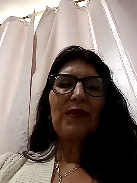 Snapshot of swity_foster chatting on 10/28/25, 01:03 swity foster online show from 10/28/25, 01:03